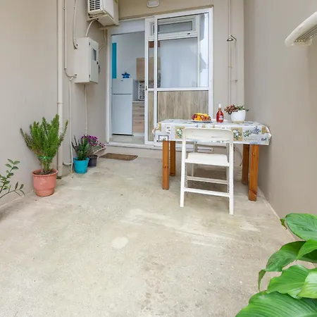 Elegant Near The Sea * Χερσόνησος