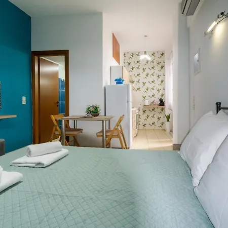 Elegant Near The Sea Apartman